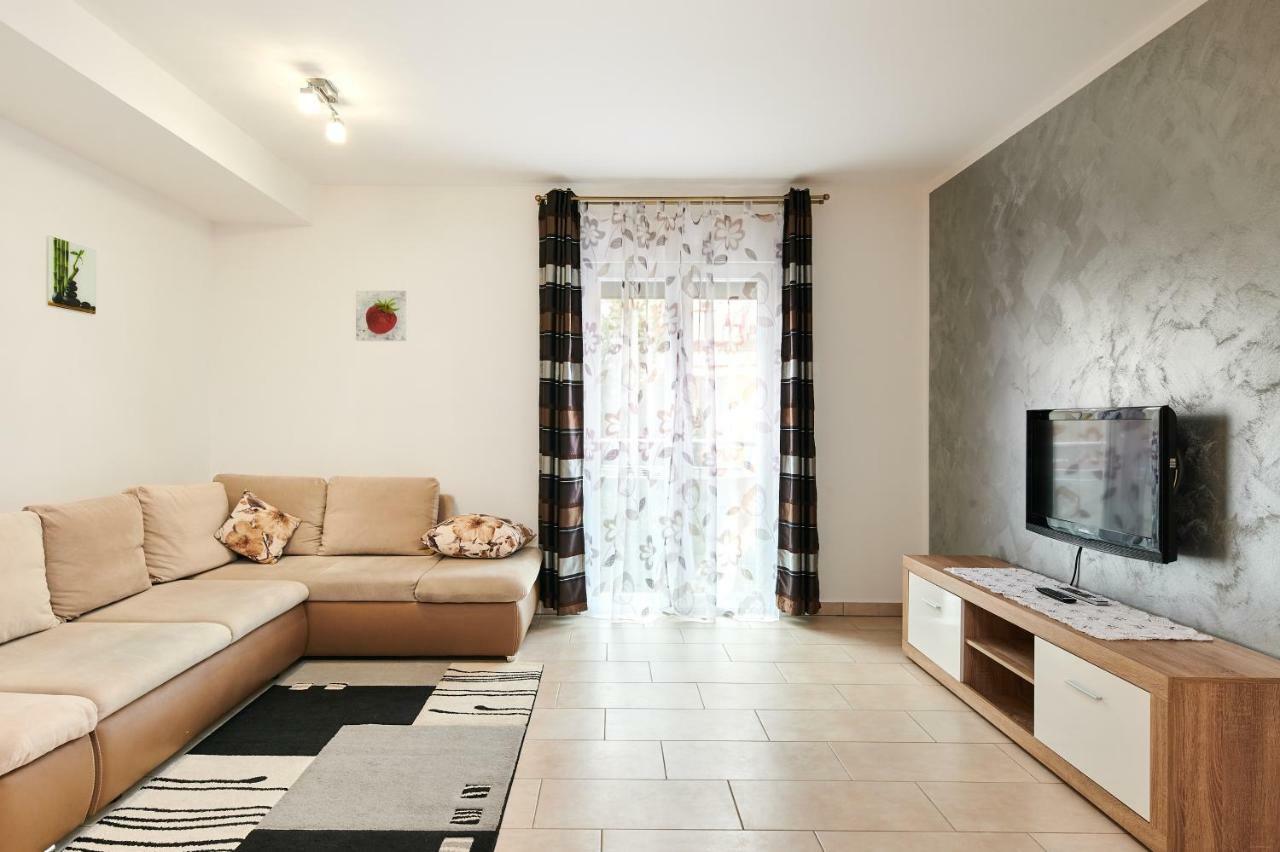 Apartman Leon 乌马格 外观 照片